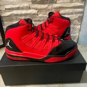 Size 12 jordan max aura, never worn perfect condition, red and black color way. Size 12 - Air Jordan Max Aura University Red for sale online  main image 4